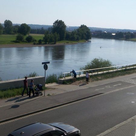 Ambiente an der Elbe, Wohnung OG Dresden Exterior foto
