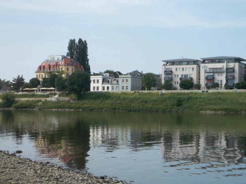 Ambiente an der Elbe, Wohnung OG Dresden Exterior foto