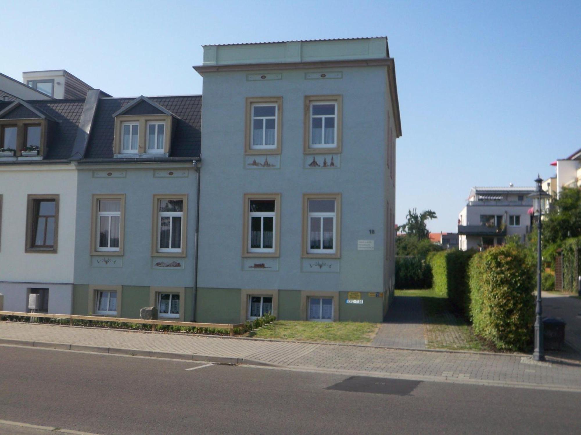 Ambiente an der Elbe, Wohnung OG Dresden Exterior foto